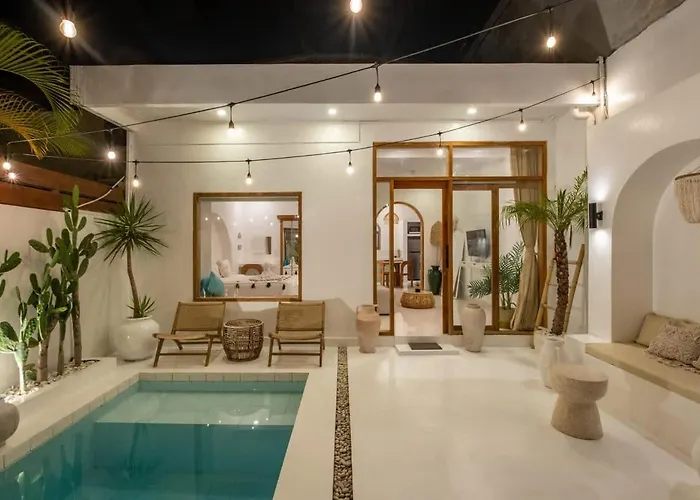 Elegant 1br Private Pool In Heart Of Ferienhaus *