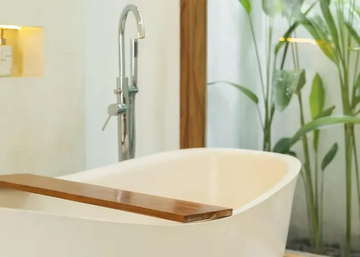 Elegant 1br Private Pool In Heart Of Ferienhaus